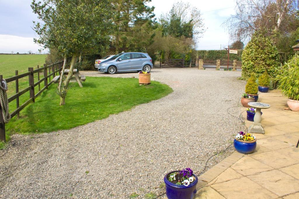 Wayside Guest House Albrighton Exterior photo
